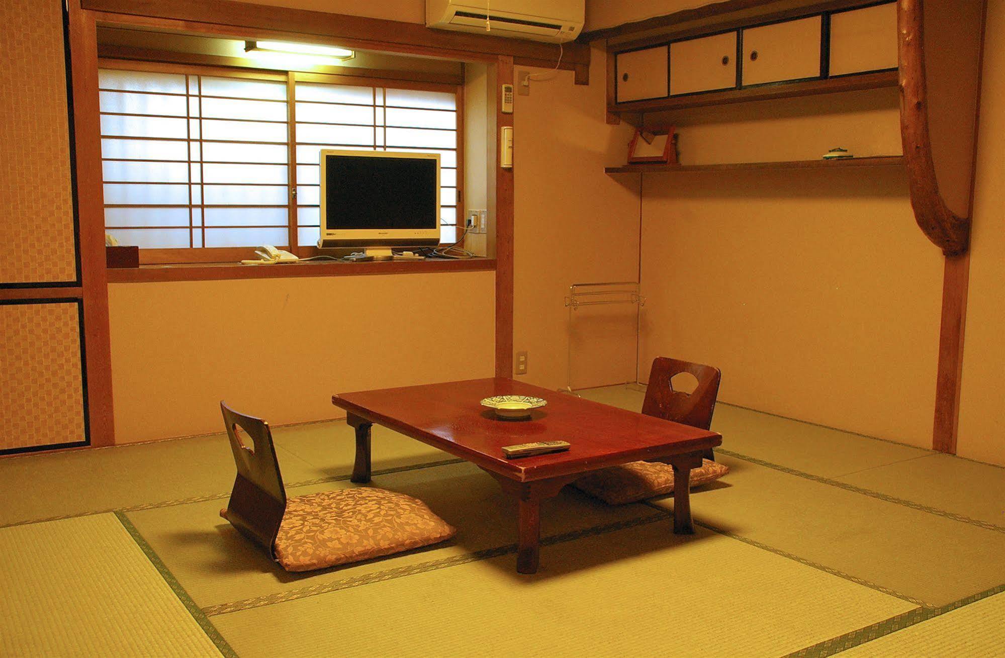 Ryokan Sawaya Honten Киото Екстериор снимка