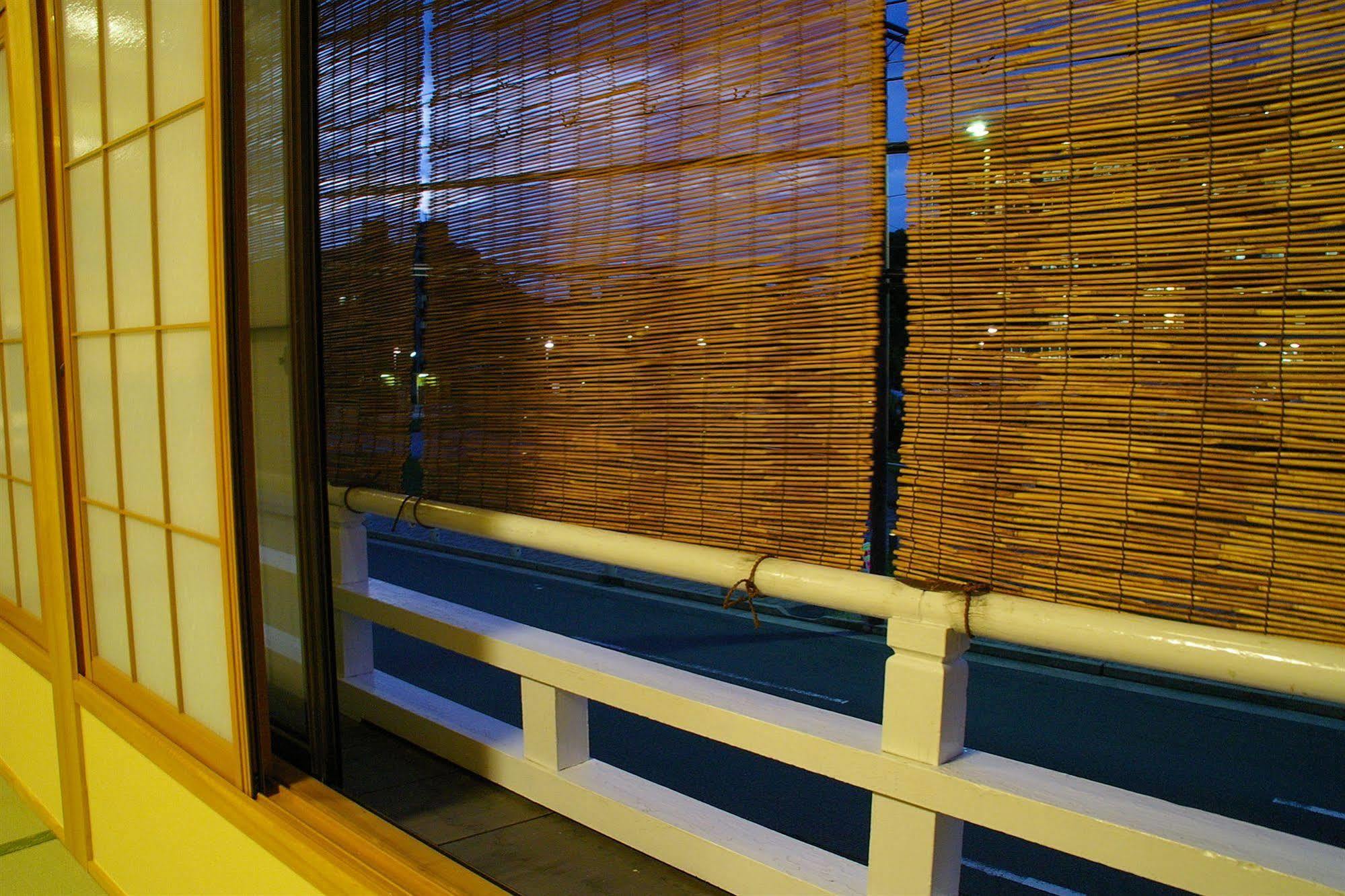 Ryokan Sawaya Honten Киото Екстериор снимка