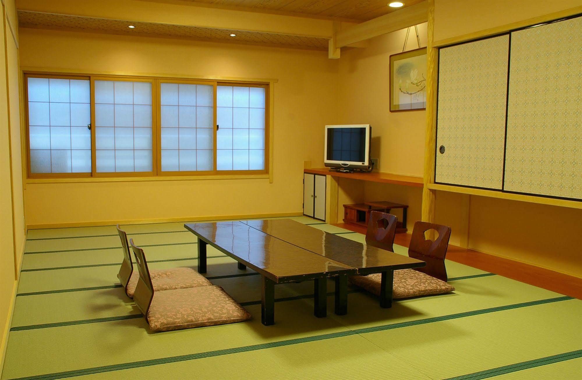 Ryokan Sawaya Honten Киото Екстериор снимка