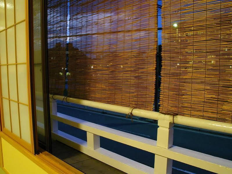 Ryokan Sawaya Honten Киото Екстериор снимка